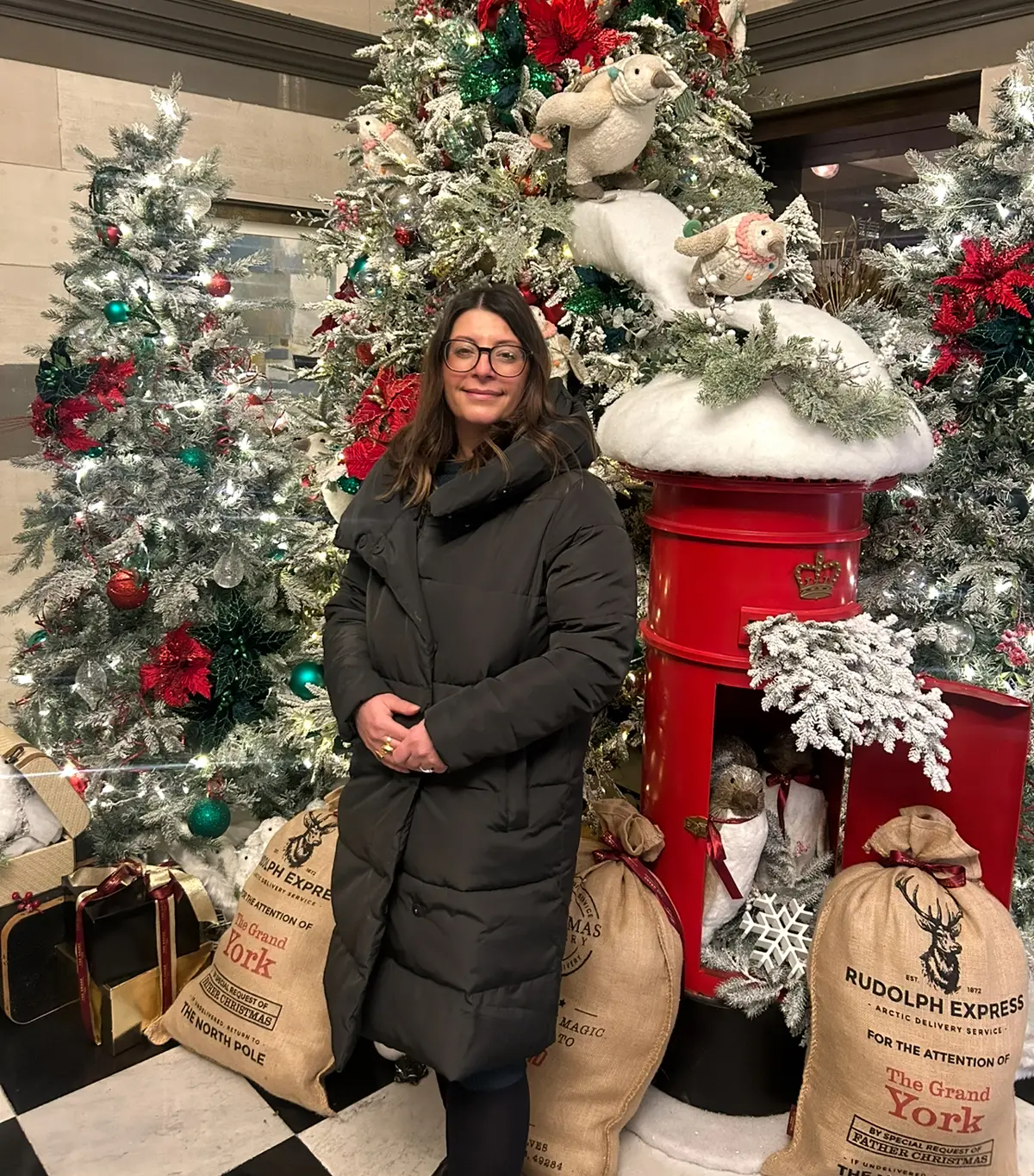 Blog-Christmas-Overwhelm-and-How-to-Manage-It-Better